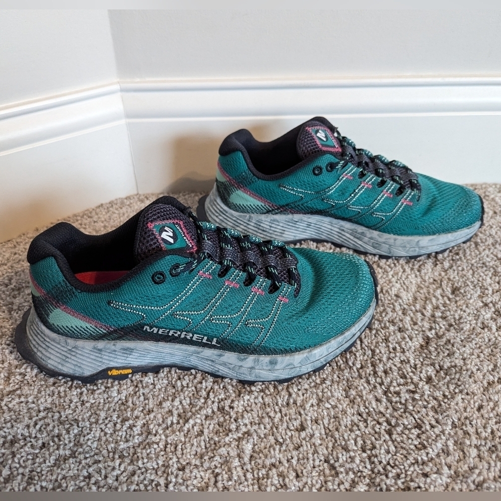 Merrell Moab Flight Trail Running Shoe - Teal and Pink sz 7